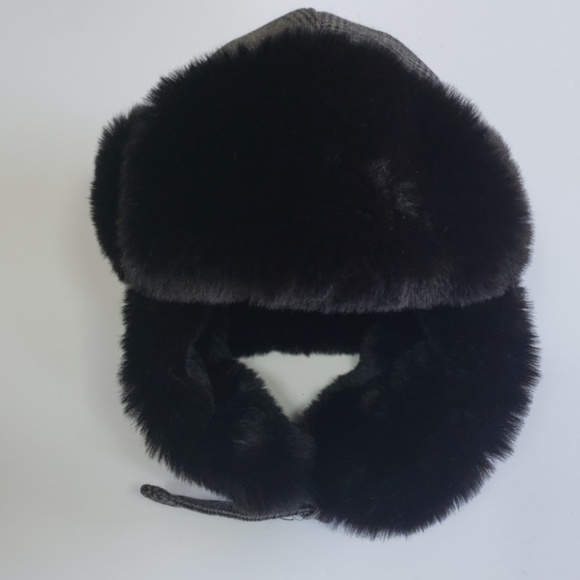 Stewart of Scotland Wool Blend Faux Fur Bomber Hat - Picture 6 of 6